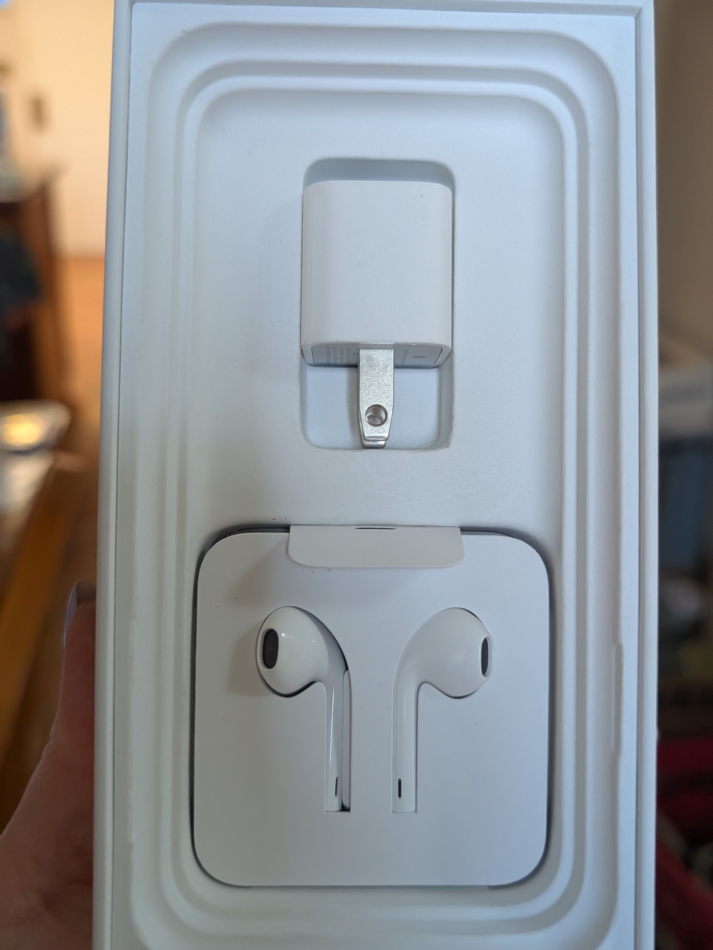 White Wired Earbuds and USB Wall Charger Power Adapter For Apple iPhone 11